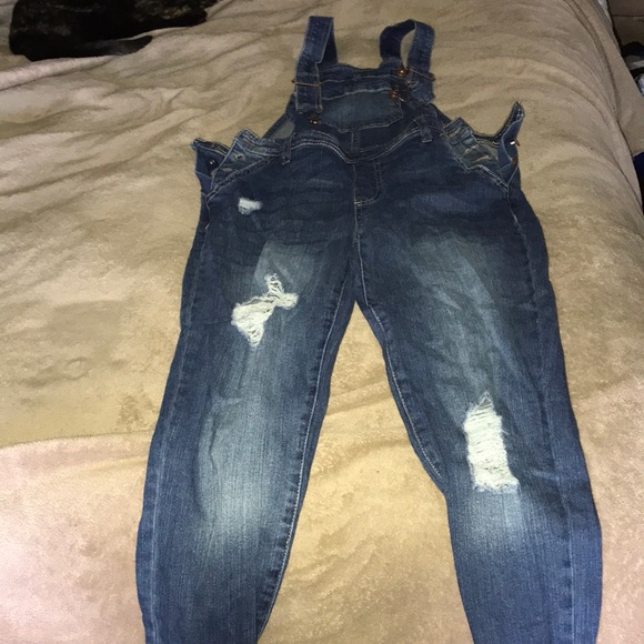 Bibs - Picture 2 of 2